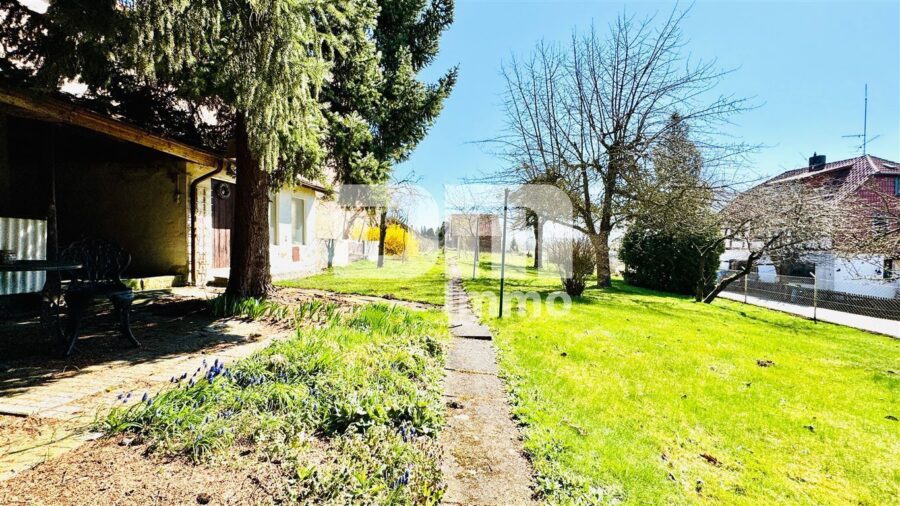 Großer Dreiseithof mit 2 bis 3 Wohneinheiten, 3 Nebengebäuden + großem Grundstück - Gartenbereich hinter Nebengebäude 3